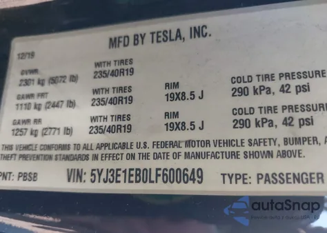 2020 Tesla Model 3 Long Range Dual Motor All-Wheel Drive z USA, uszkodzony, nr VIN 5YJ3E1EB0LF600649